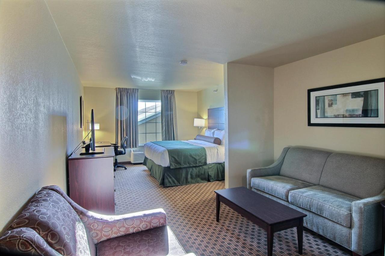 Cobblestone Hotel&Suites - Beulah Extérieur photo